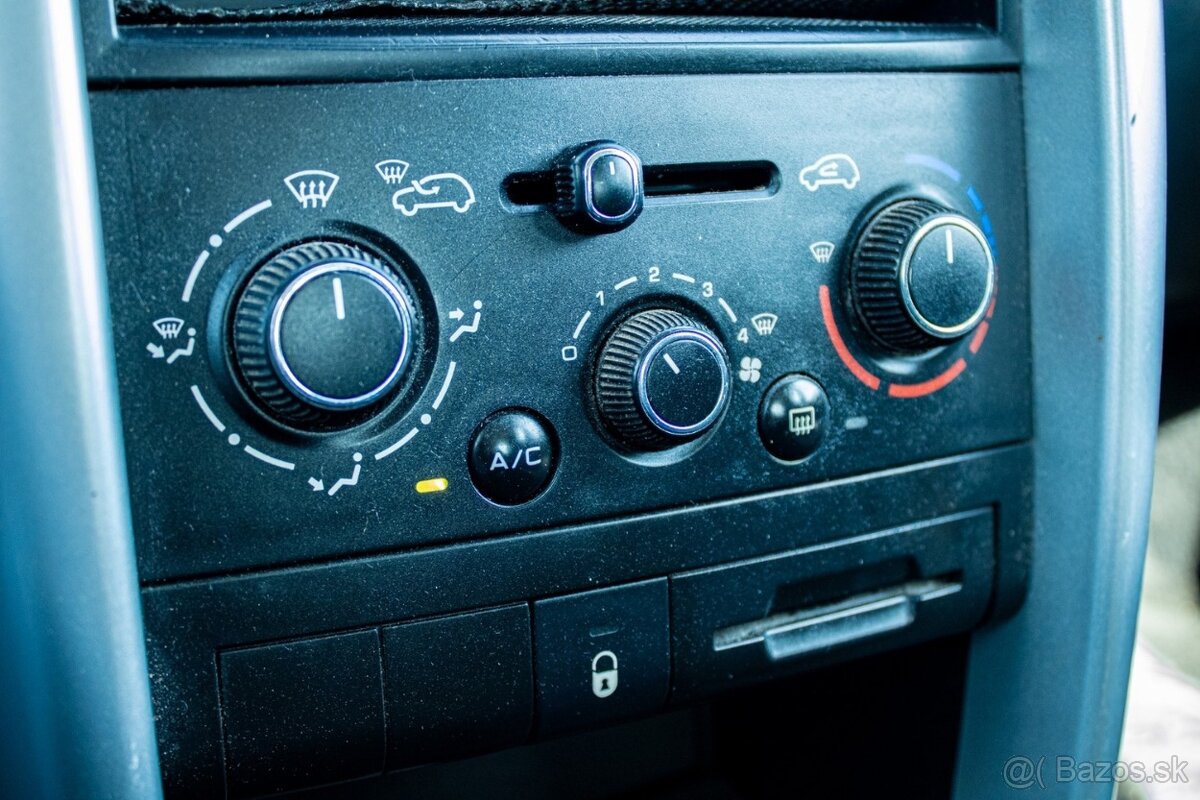 Peugeot 207 Legend - 19