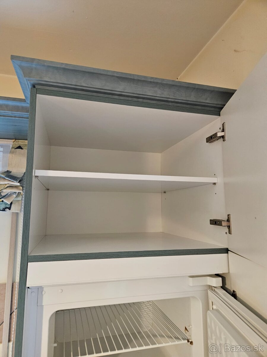 Masívna kuchynská linka z Nemecka so spotrebičmi - 19