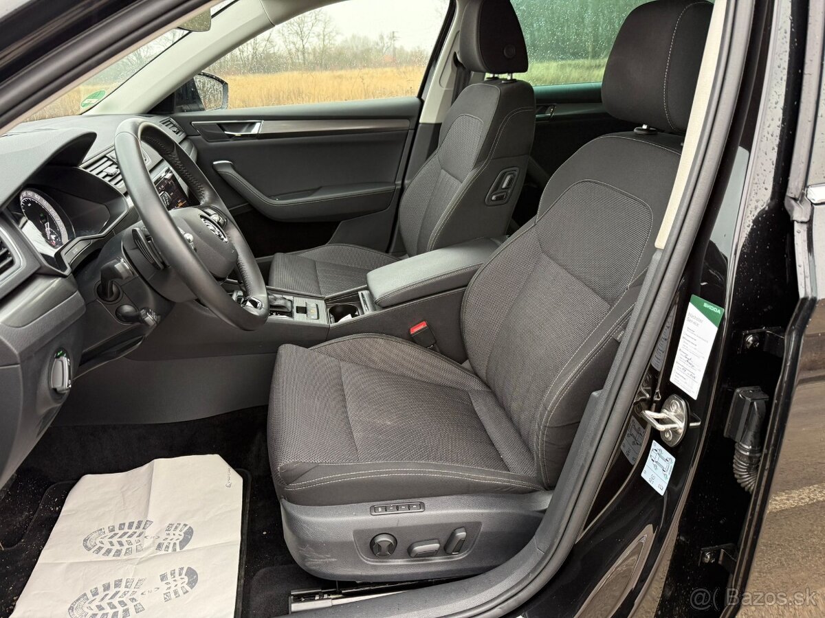 Škoda Superb Combi 2.0 TDI STYLE 4x4 - 19