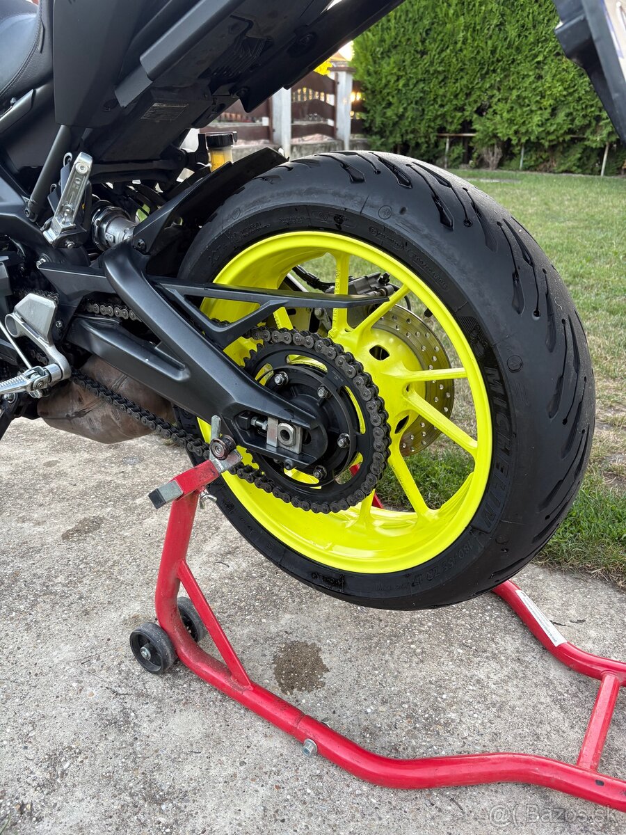 Yamaha MT 09 (2016) - 19