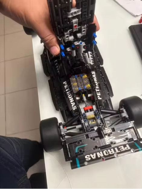 lego technic zavodne formule F1 - 19