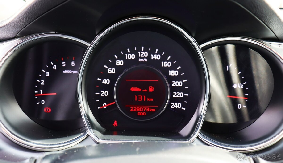 Kia Cee´d SW 1.6 CRDi VGT Platinum - 19