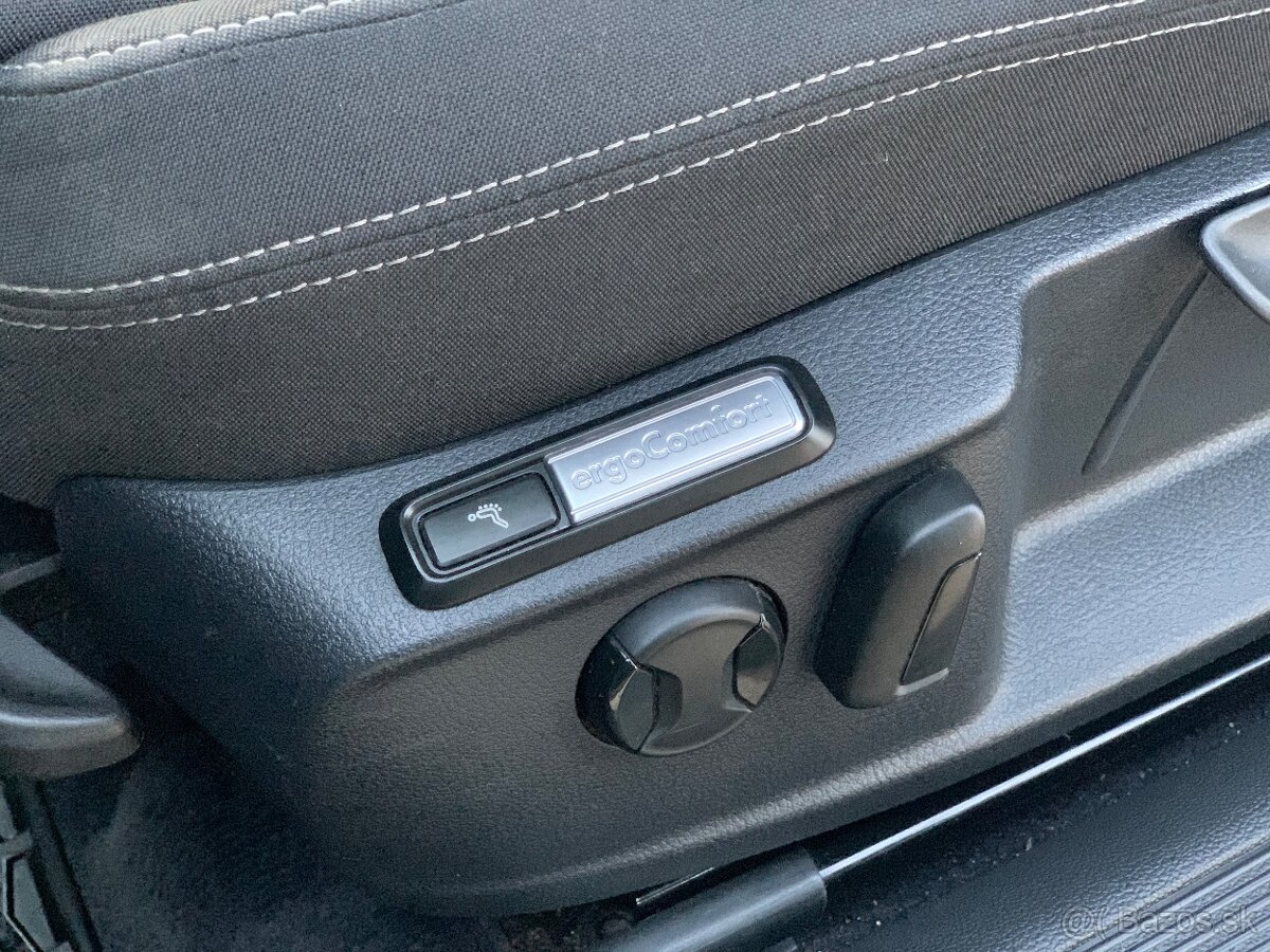 Volkswagen Passat - 19