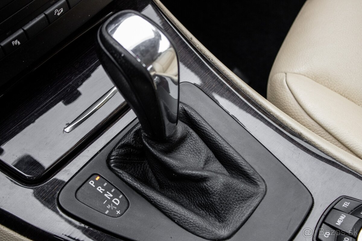 BMW Rad 3 320d E92 xDrive, 135kw, A/T - 19