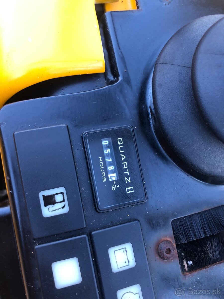 K prodeji JCB 8008 minibagr - 19