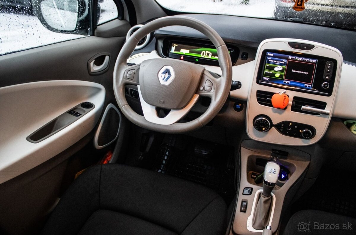 Renault Zoe 2016, 65kW - 19