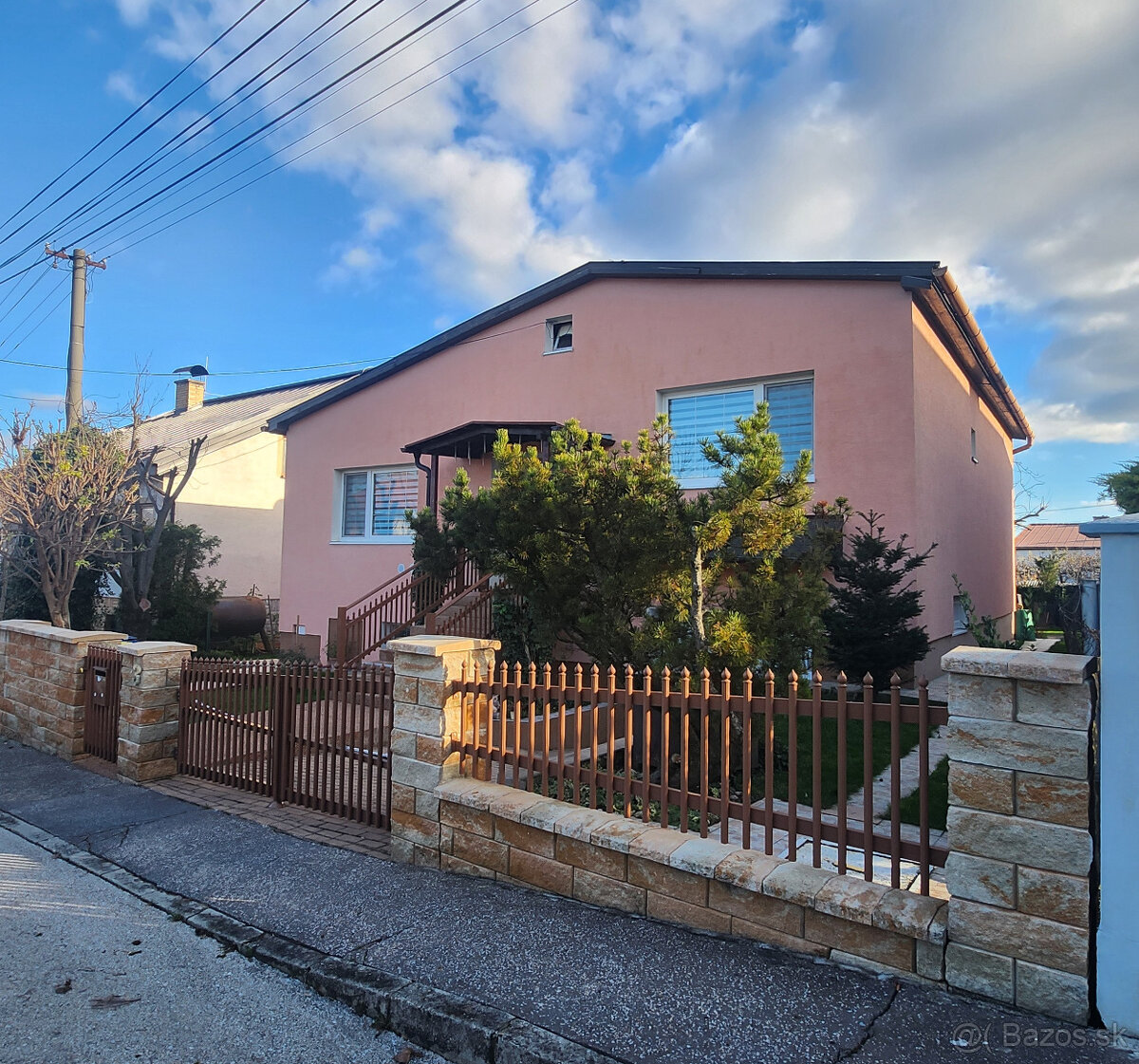 ROD.DOM VO VÝHĽADÁVANEJ LOKALITE NITRA-ČERMÁŇ - 19