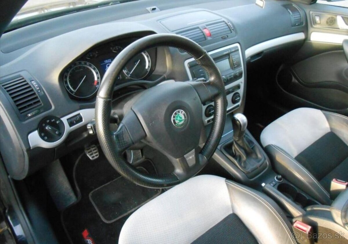 Škoda Octavia 2,0 RS 147 kW Serviska benzín - 19