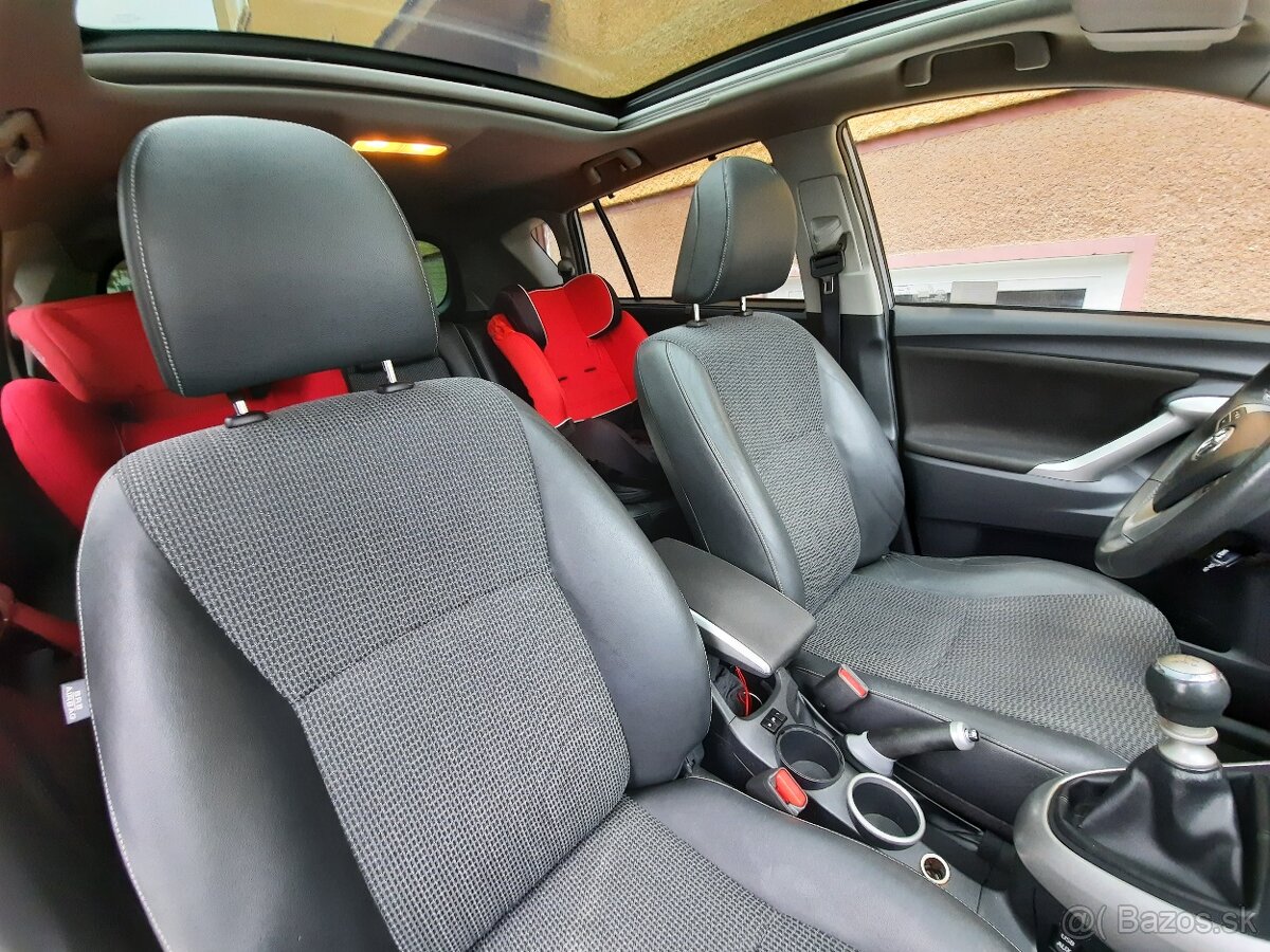 TOYOTA VERSO 1.8Lit VALVEMATIC PREMIUM PANORAMA - 19