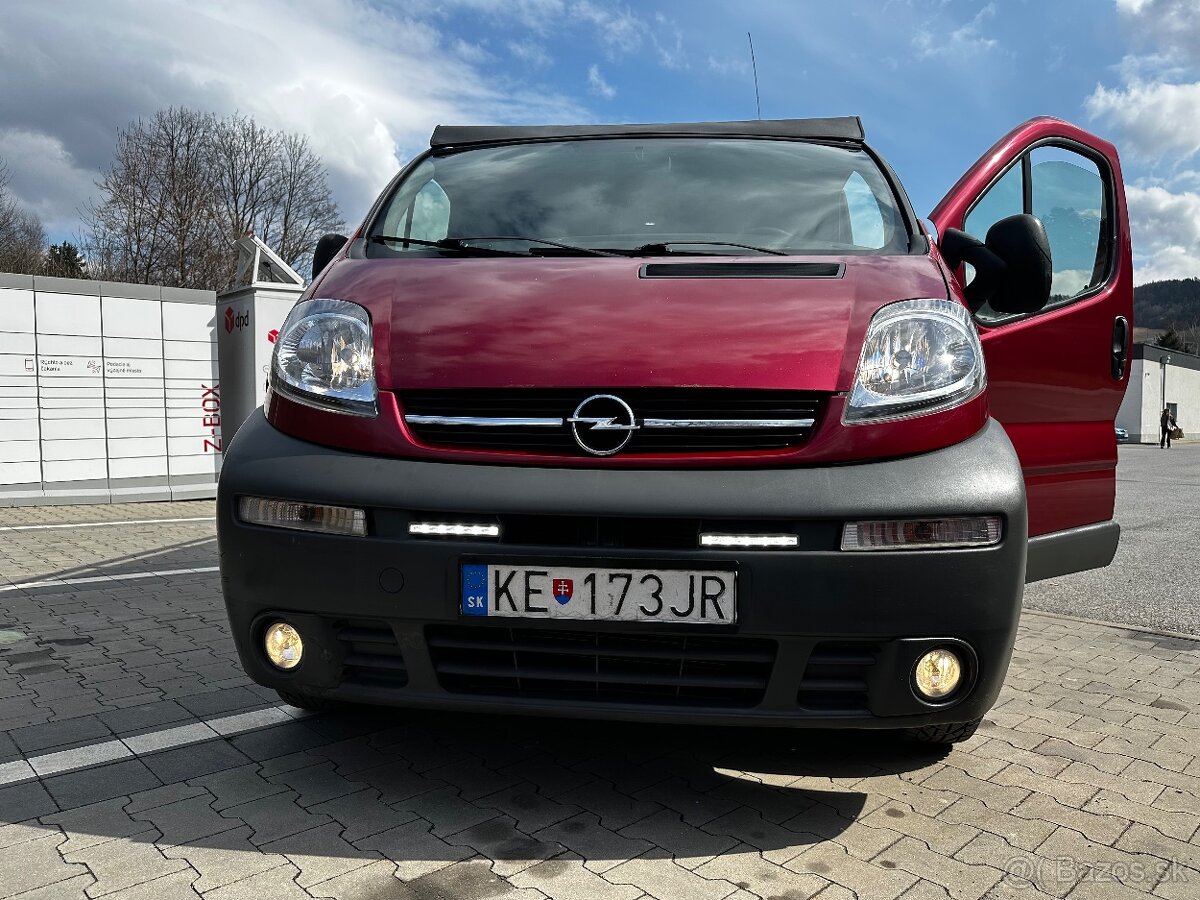 Opel Vivaro 1.9 TDTI - 19
