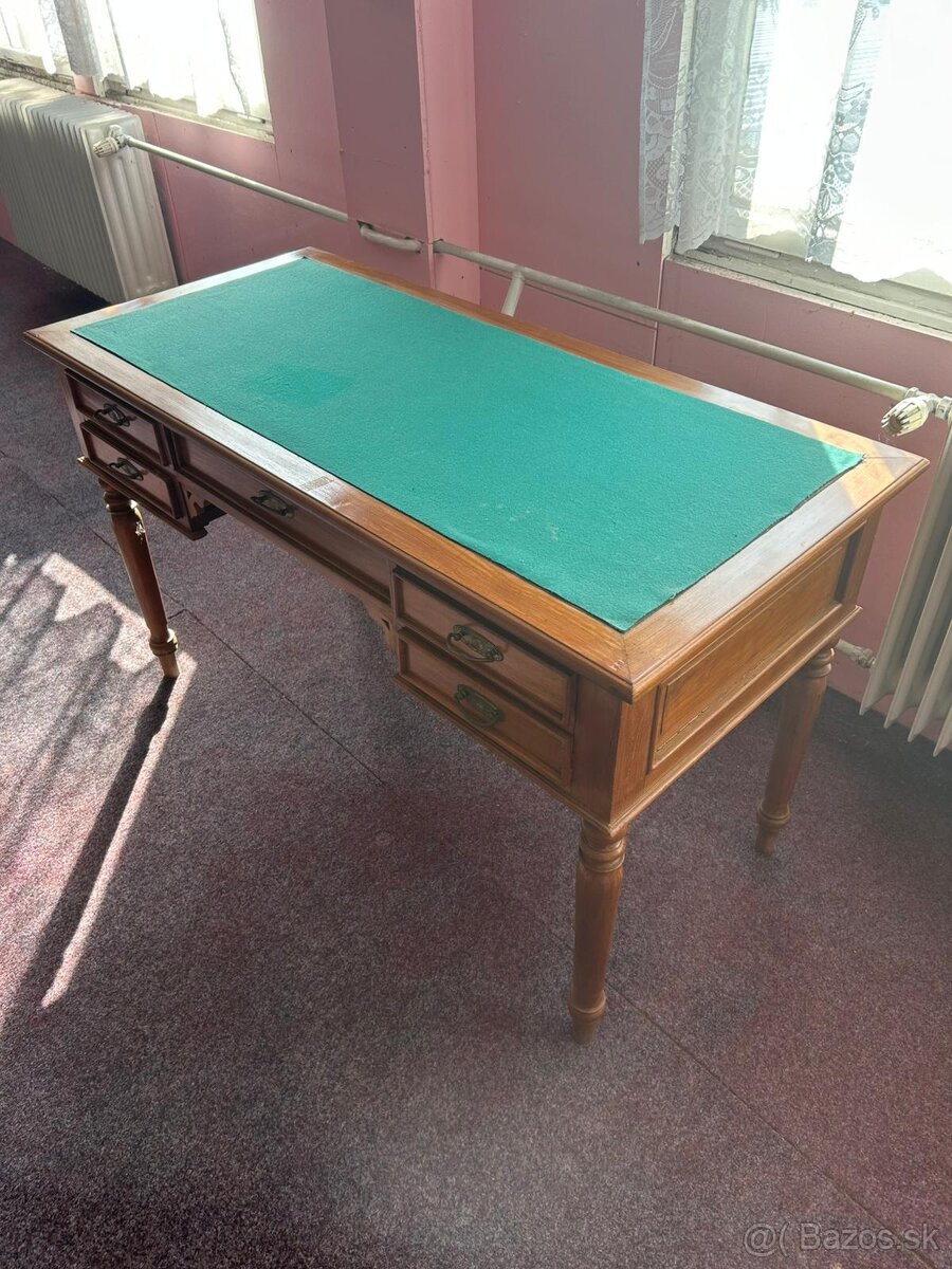 Starožitný nábytek - 19