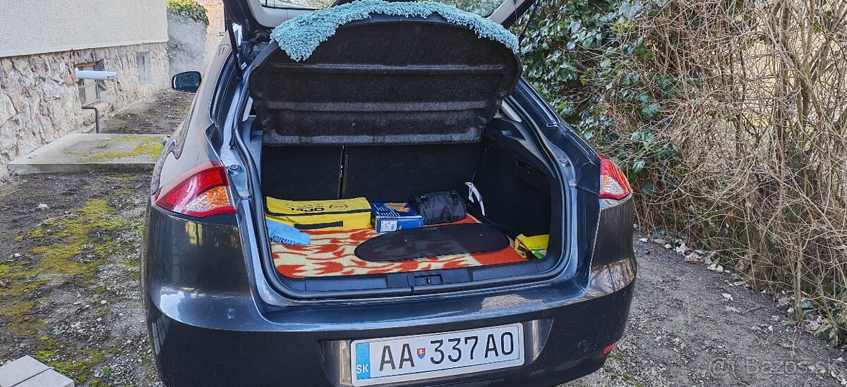 PREDAM RENAULT Laguna III - 19