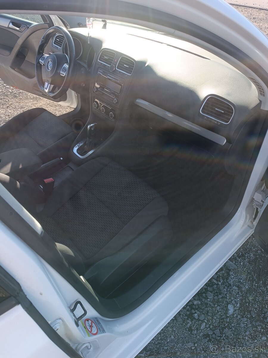 Predám VW Golf 1.2 TSI - 19