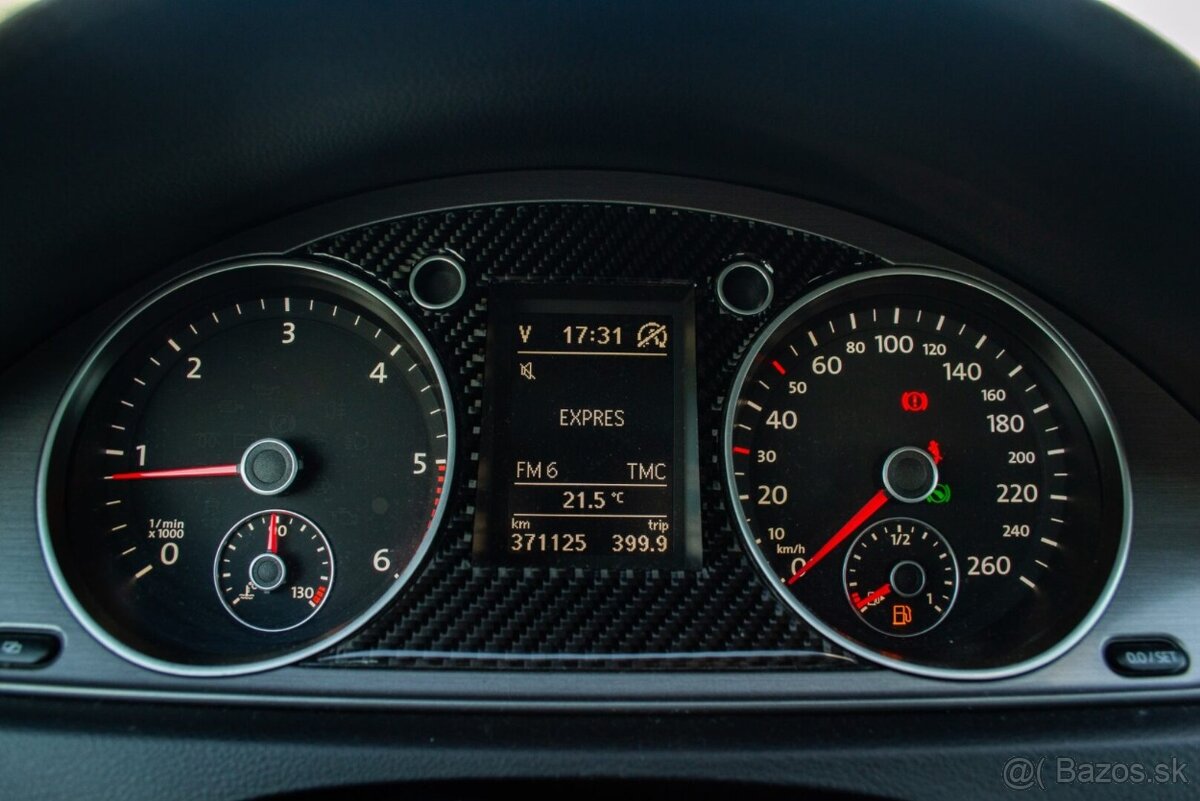 Volkswagen Passat B7 Combi 2.0 TDI DSG - 19