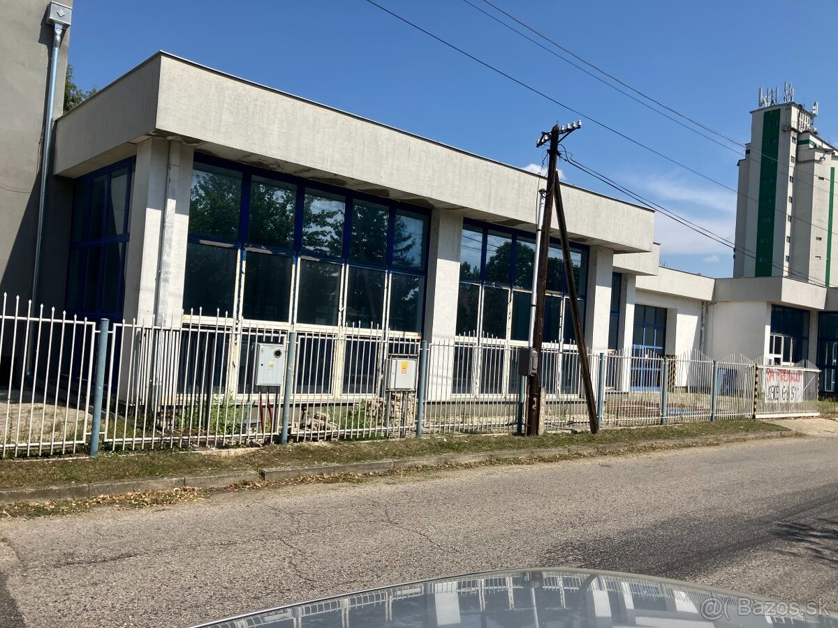 Komerčné prevádzkové priestory v meste Hurbanovo - 19