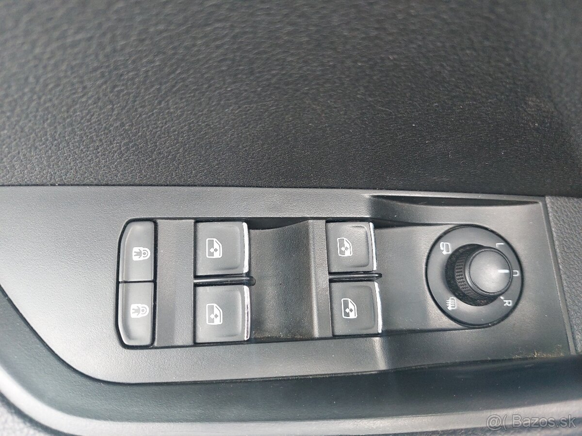 Škoda Superb Combi 3 2.0 TDI DSG - 19