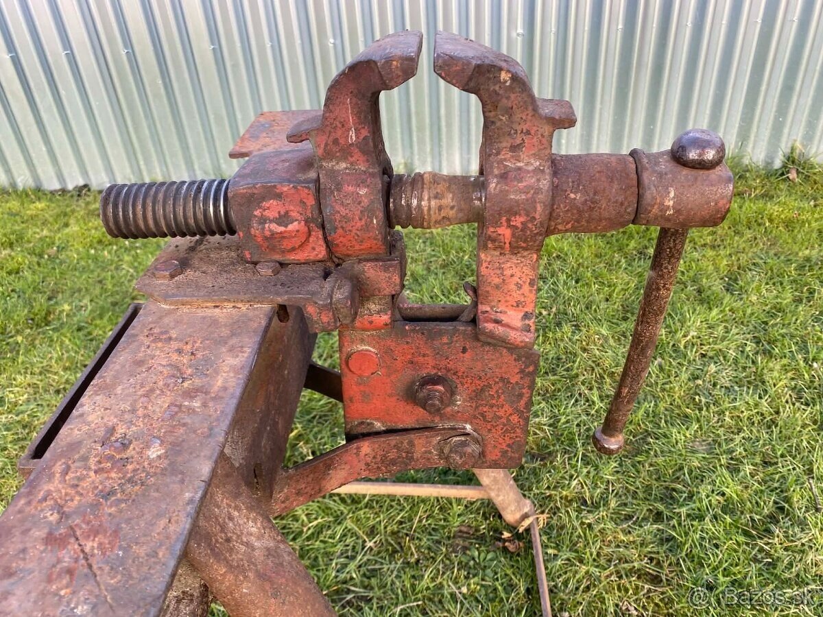 Kováčsky zverák - 19