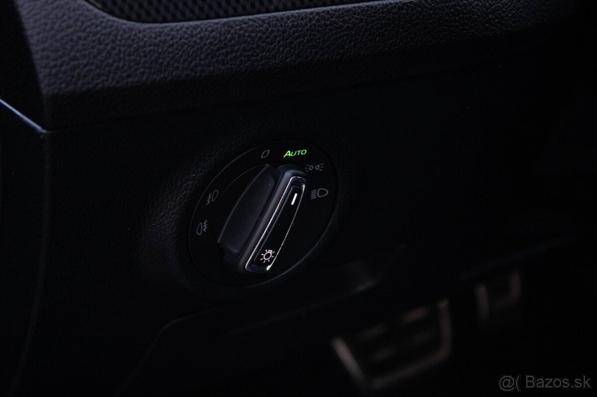 Škoda Superb Combi 2.0 TDI Sportline DSG - 19