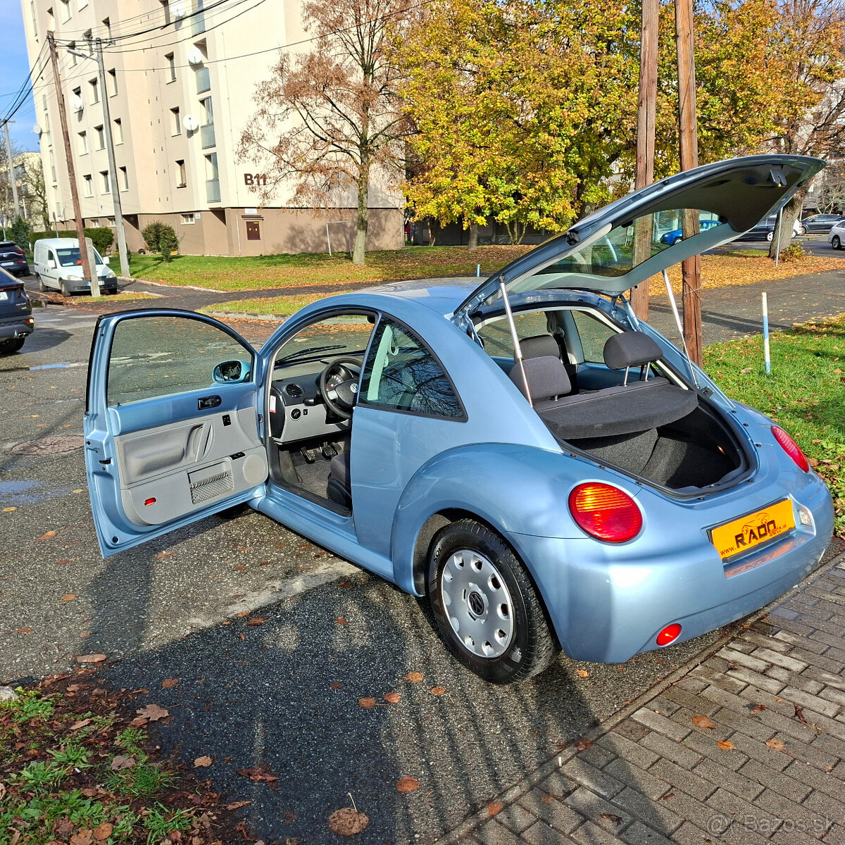 Volkswagen New Beetle 1.6 75 KW benzín - 19