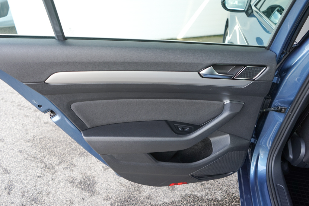 34-VOLKSWAGEN Passat, 2018,nafta,2.0TDI Comfortline,110kW - 19