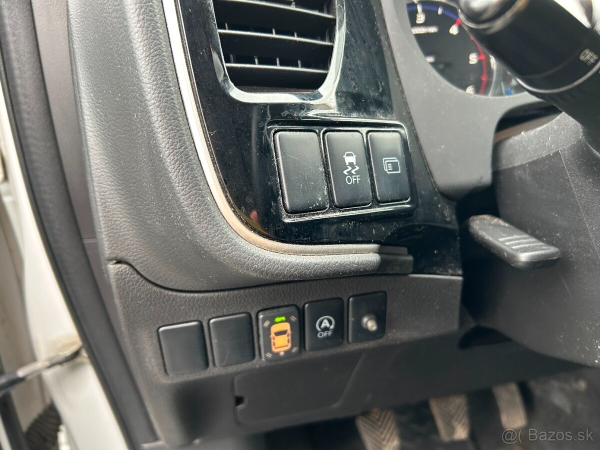 Mitsubishi Outlander 2.2 diesel, 4x4, 7 miest - 19