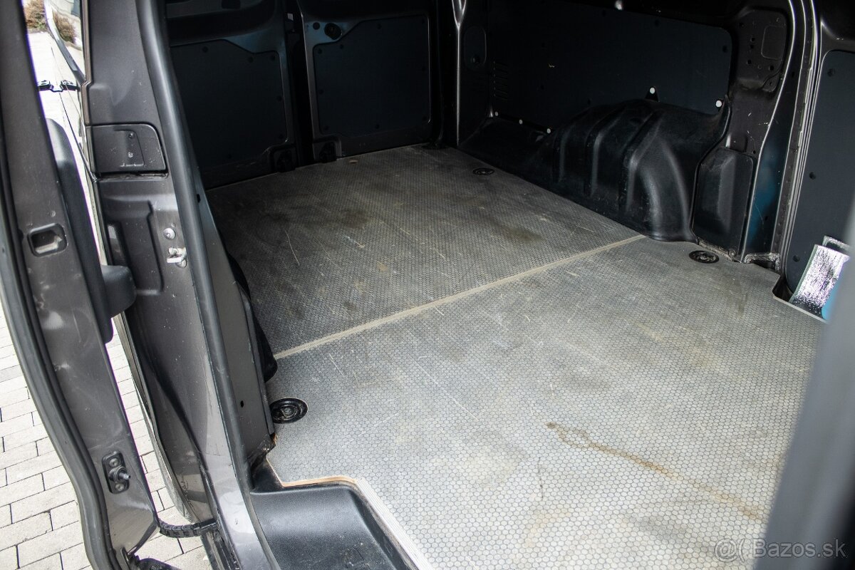 Toyota Proace 110kW (2019) - 19