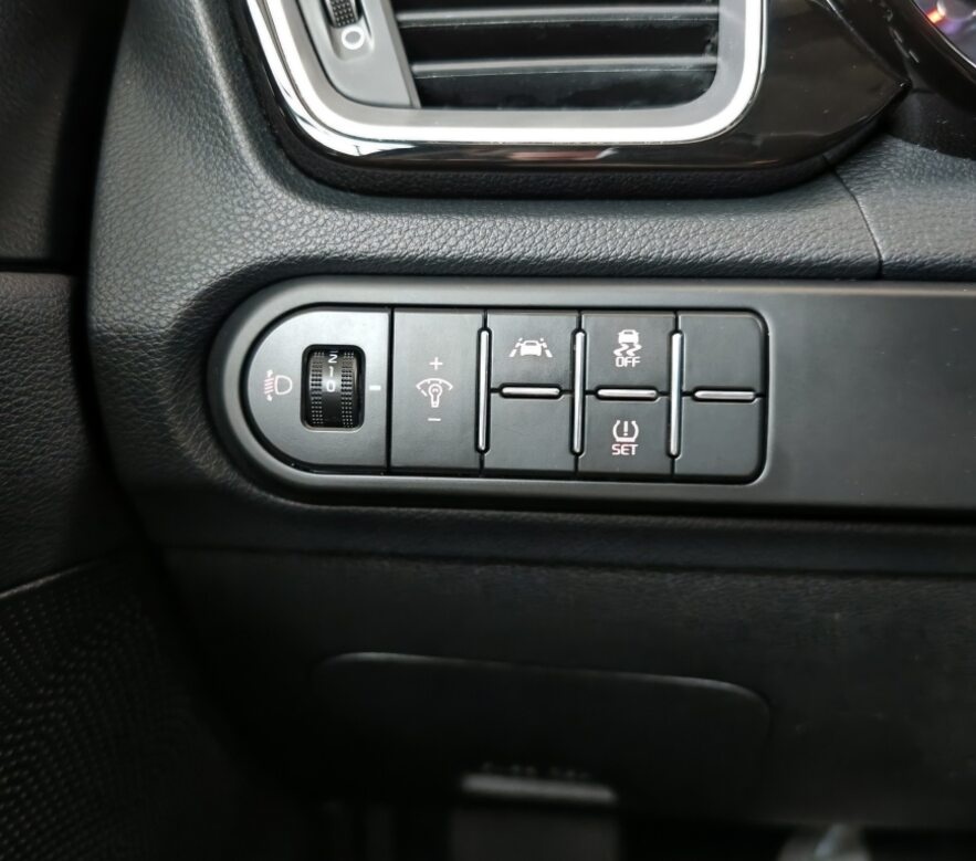 Kia Ceed SW 1.6 CRDi 100KW MHEV Gold A/T - 19