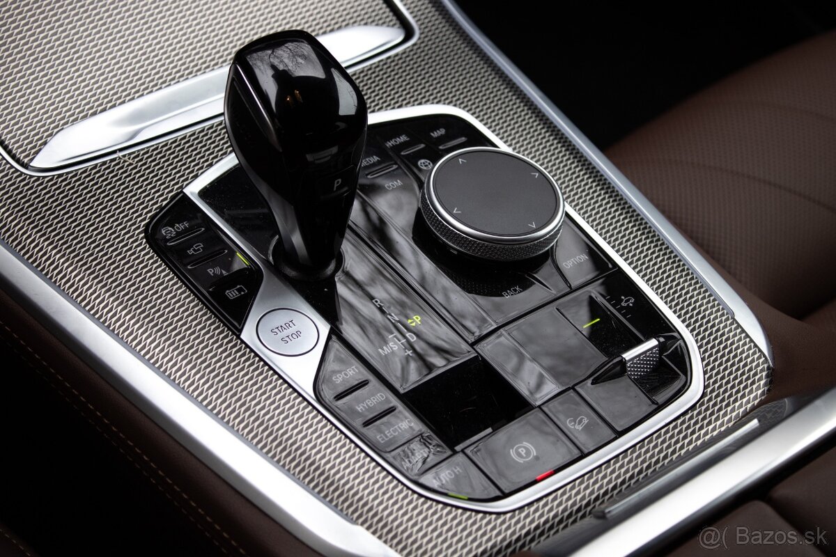 BMW X5 xDrive45e - 19