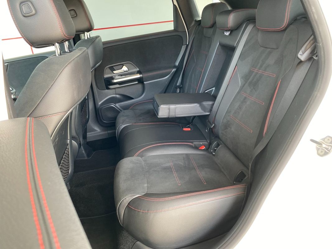 Mercedes - Benz B 200d 110kW AMG Line AT/8 - 19