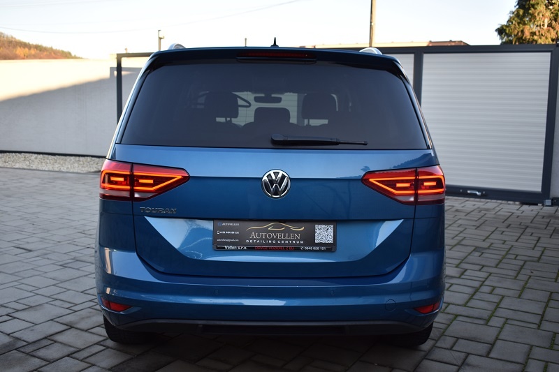 Volkswagen Touran 1,6 TDI Highline 85 kW Diesel / Nafta - 19