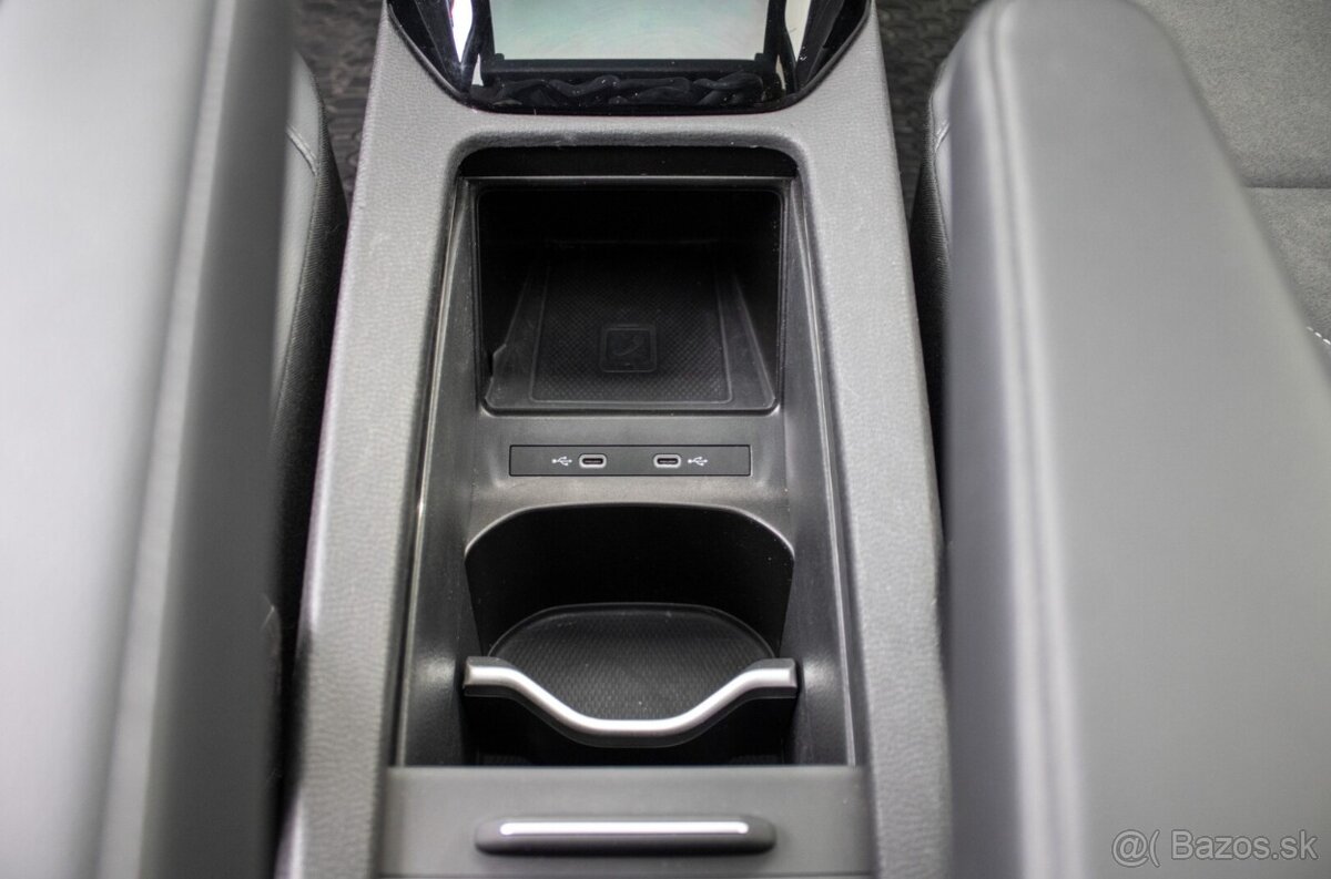 Volkswagen ID.5 PRO Performance / 150kW / 77kWh / 2022 - 19