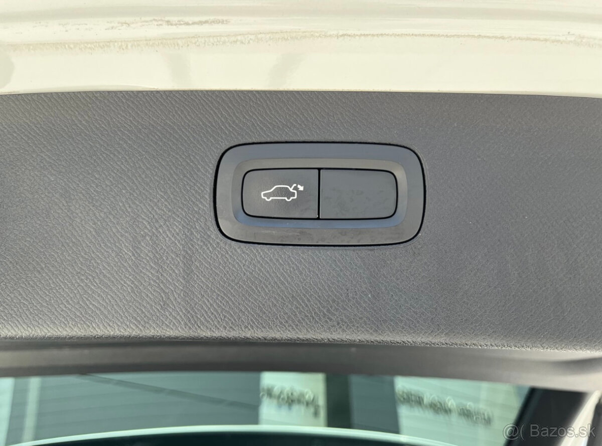 Volvo XC90 D5 Drive-E Inscription AWD A/T - 19