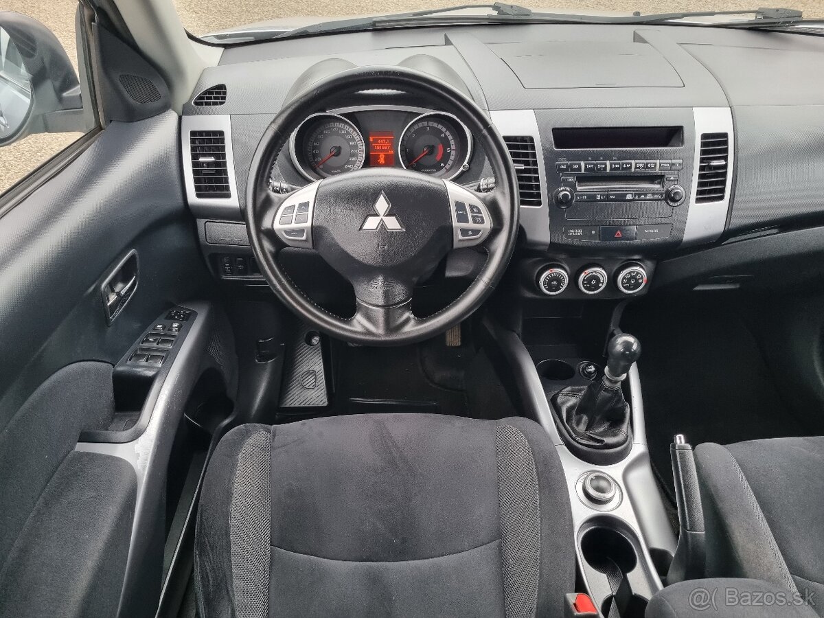 MITSUBISHI OUTLANDER 2,0Di-D 4x4 - 19