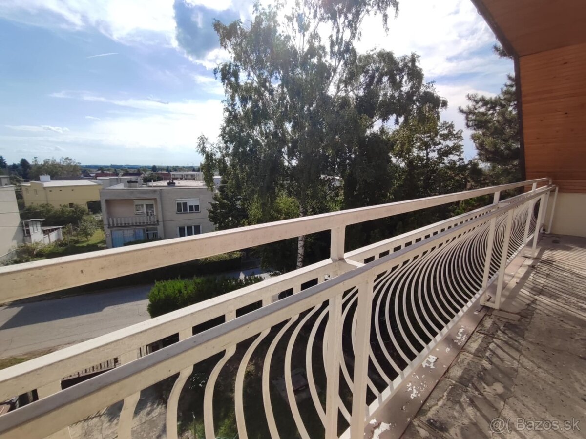 Exkluzívne ponúkame na predaj rodinný dom Levice, F.HEčku - 19