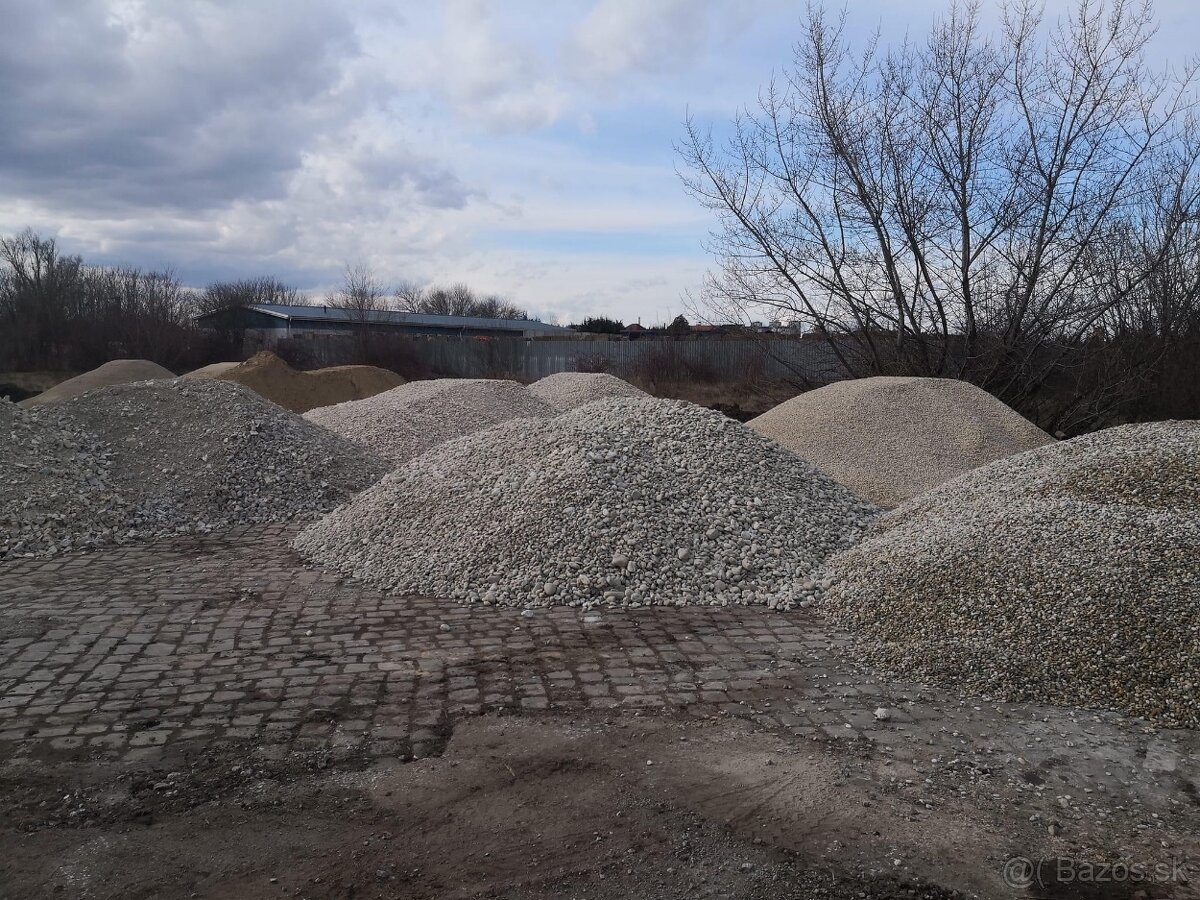 Predaj štrkov,pieskov,kameniva,recyklatov a zeminy - 19