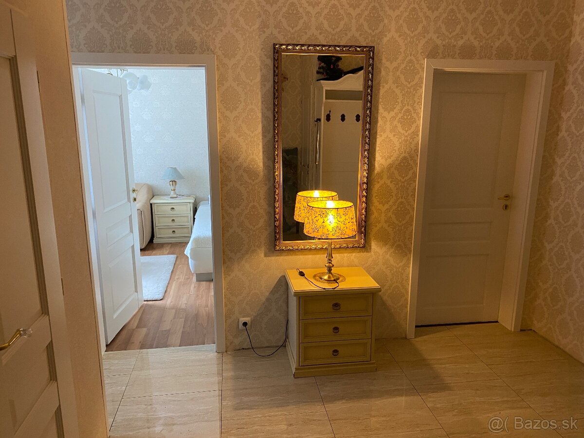 Prenájom izby s balkónom - 19