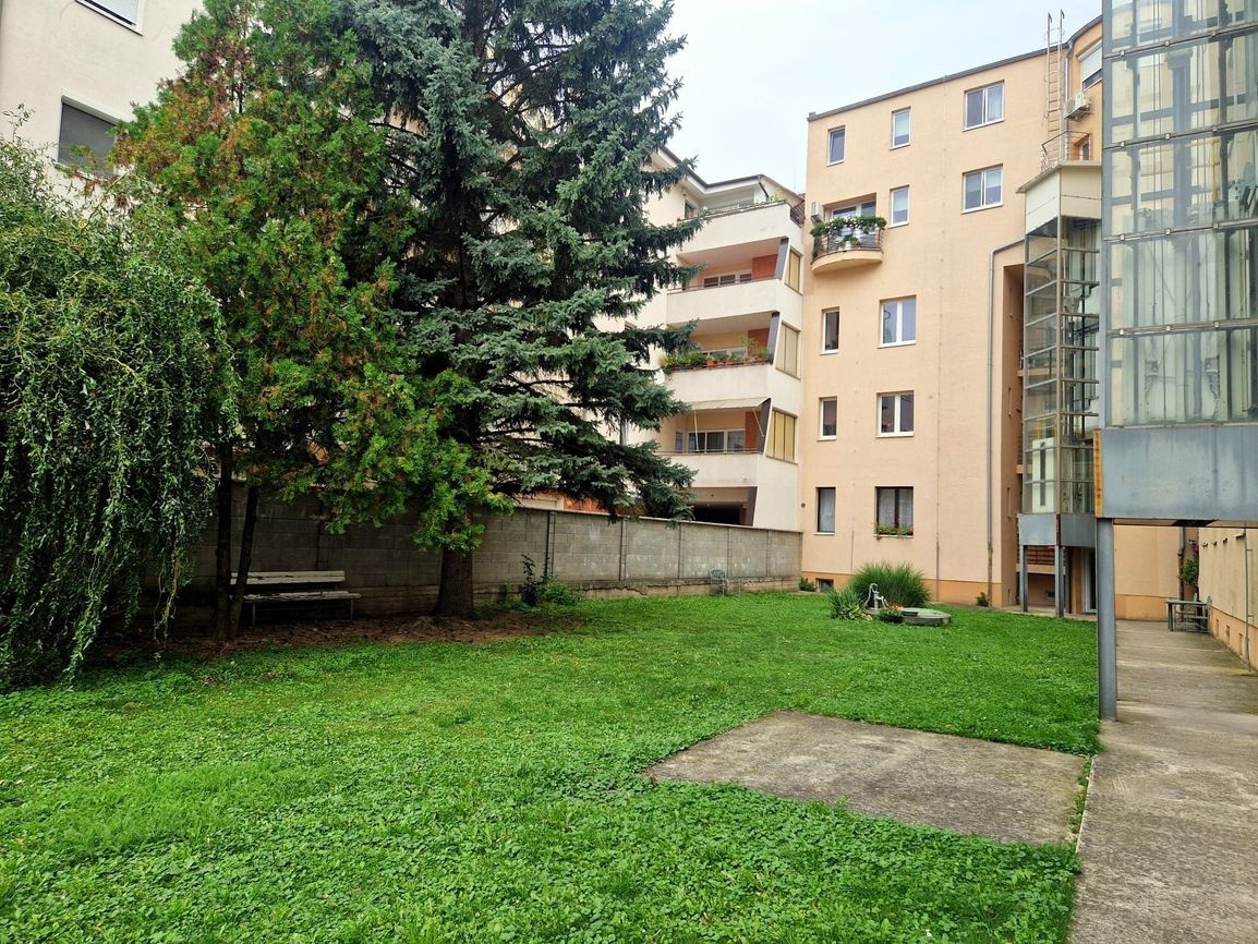 NOVÁ CENA/ VEĽKOMETRÁŽNY 3- izbový byt centrum Piešťany - 19