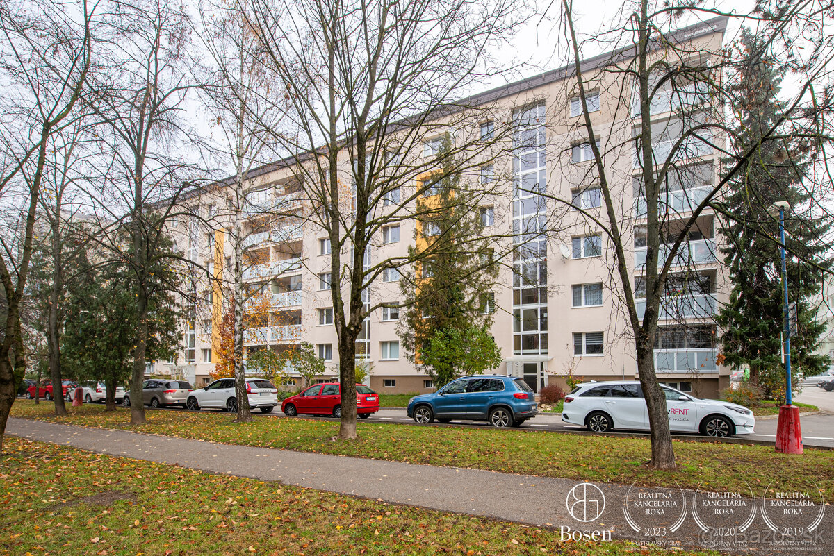 Na predaj 2-izbový byt v žiadanej lokalite Dubnica n/V - 19