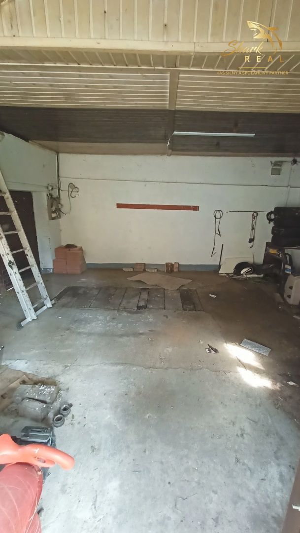 REZERVOVANÉ Rodinný dom s potenciálom neďaleko Zlatých Mora - 19