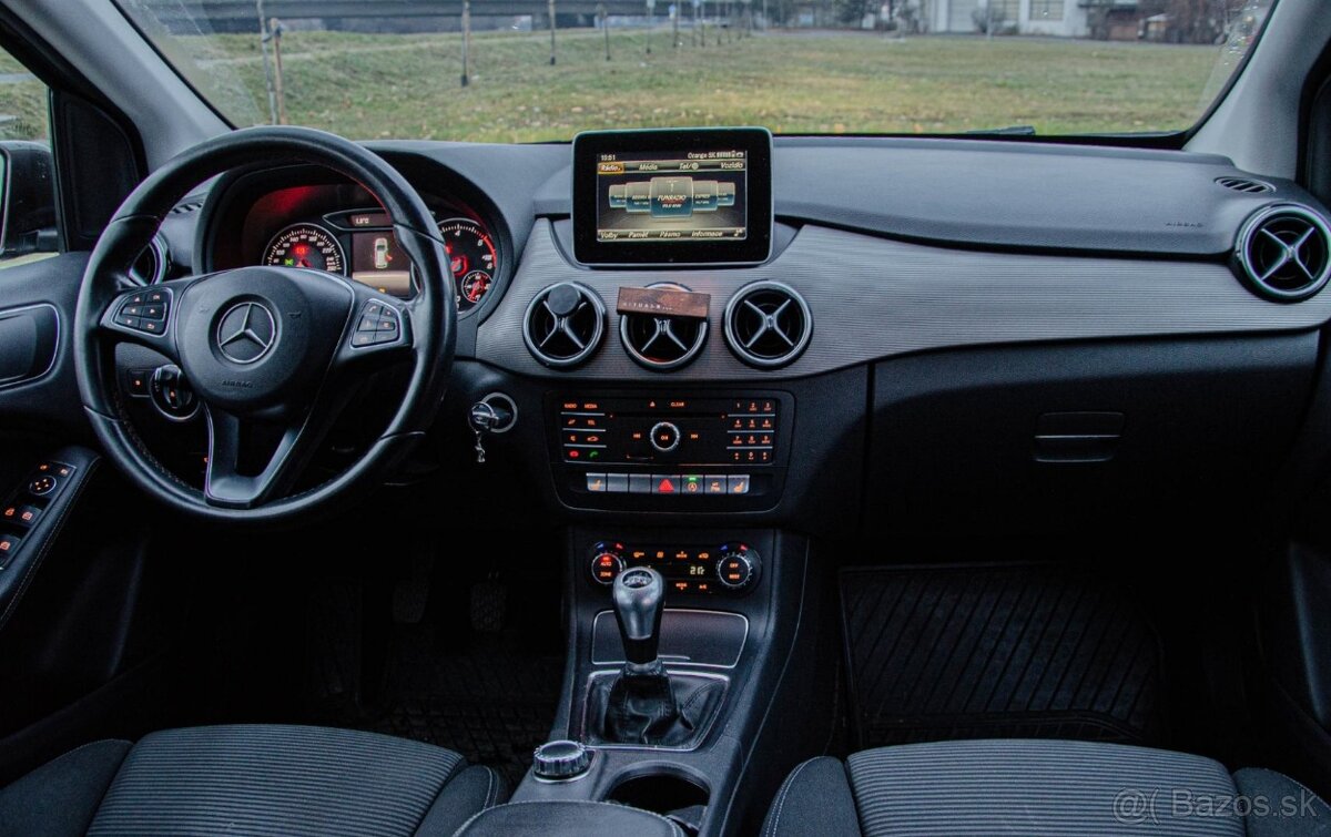 Mercedes-Benz B trieda 180 d - 19