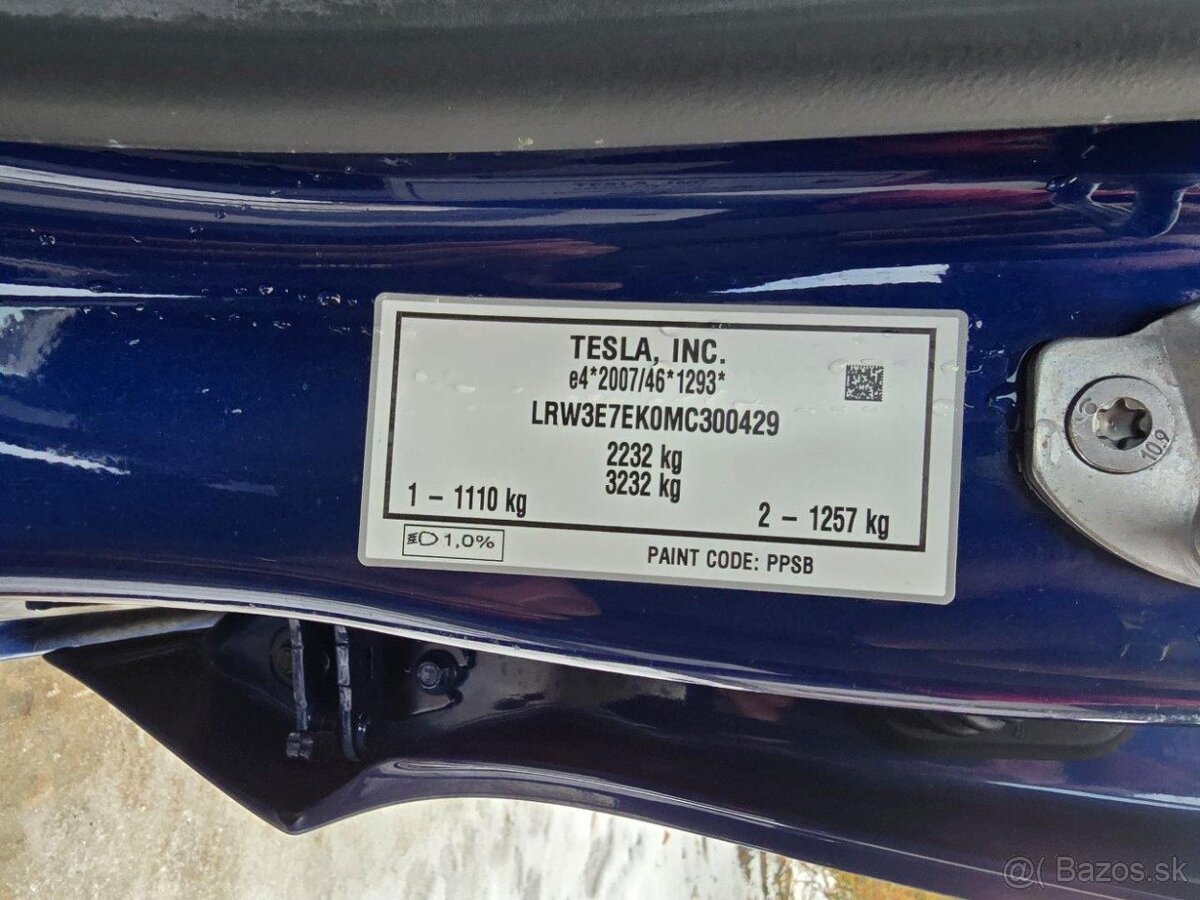 Tesla Model 3 Long Range 366kw, Mesačne: 419€ - 19