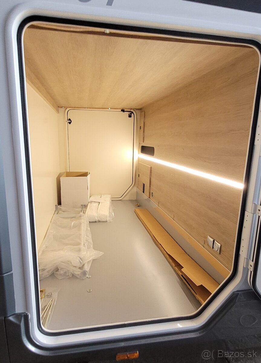 180PS 3.5t 4místa automat Mobilvetta Kyacht TL86 obytné auto - 19