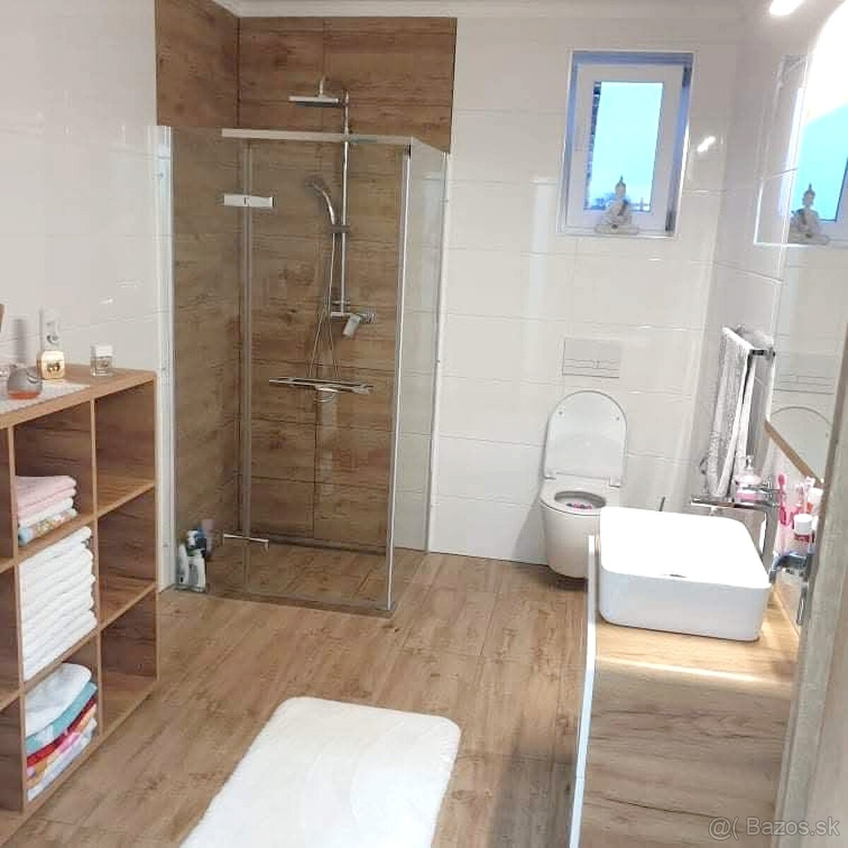 Predaj luxusného rodinného domu v obci Jesenské okr. Rim.Sob - 19