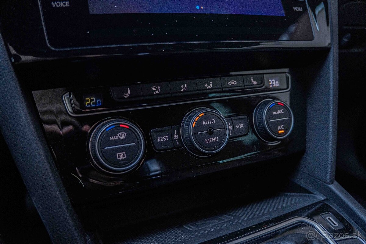 Volkswagen Passat 2.0 TDI R-Line DSG / ODPOČET - 19