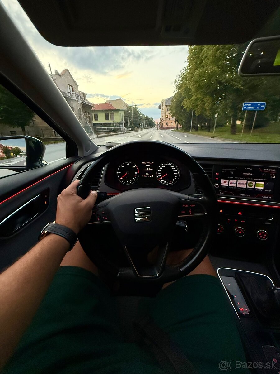 Seat Leon ST 1.6 TDI DSG Style 2019 r.v - 19