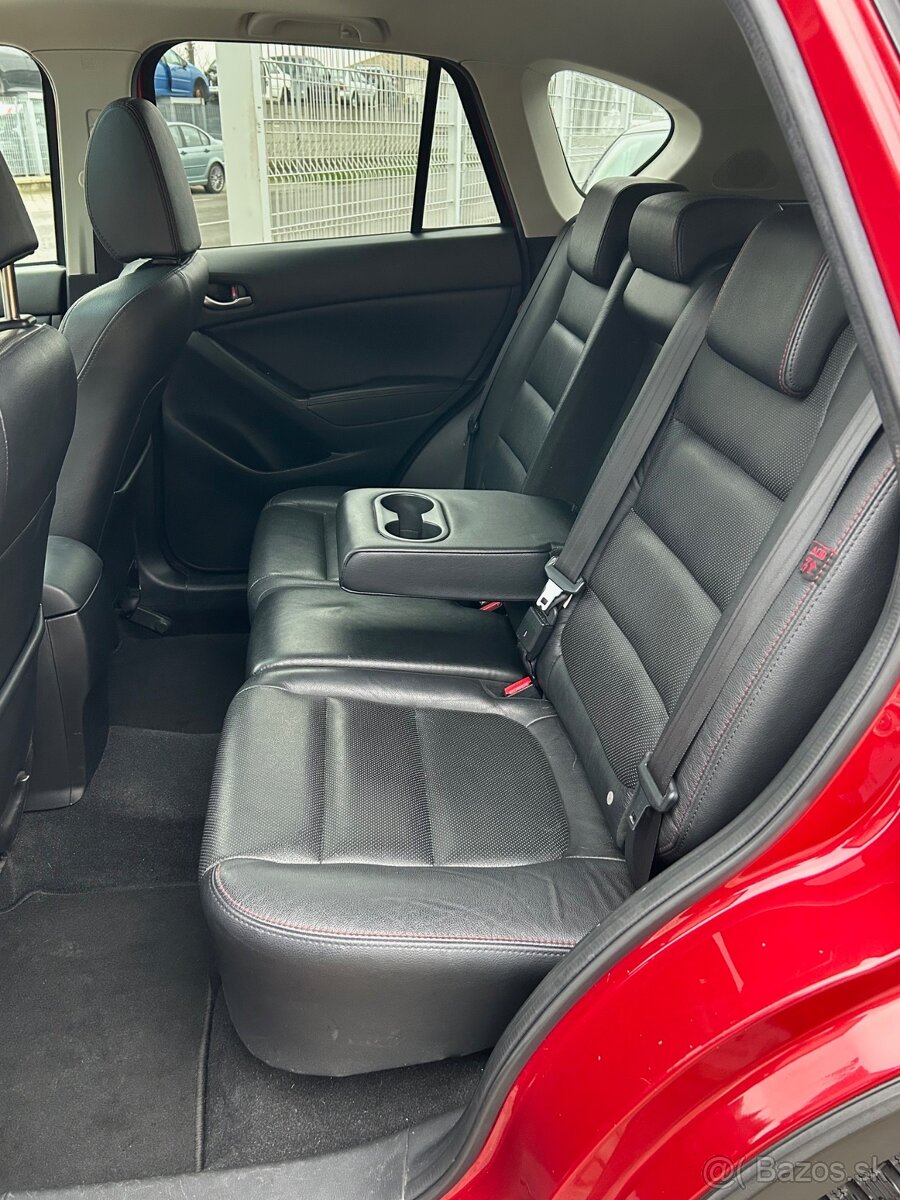 Mazda CX-5 2.2 Skyactiv-D 175k AWD Revolution A/T - 19