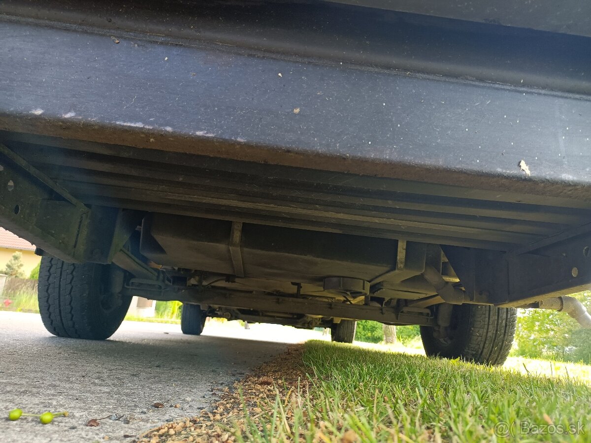 Obytný karavan Hymer B544,2.8idTd,2xklima,6mist - 19