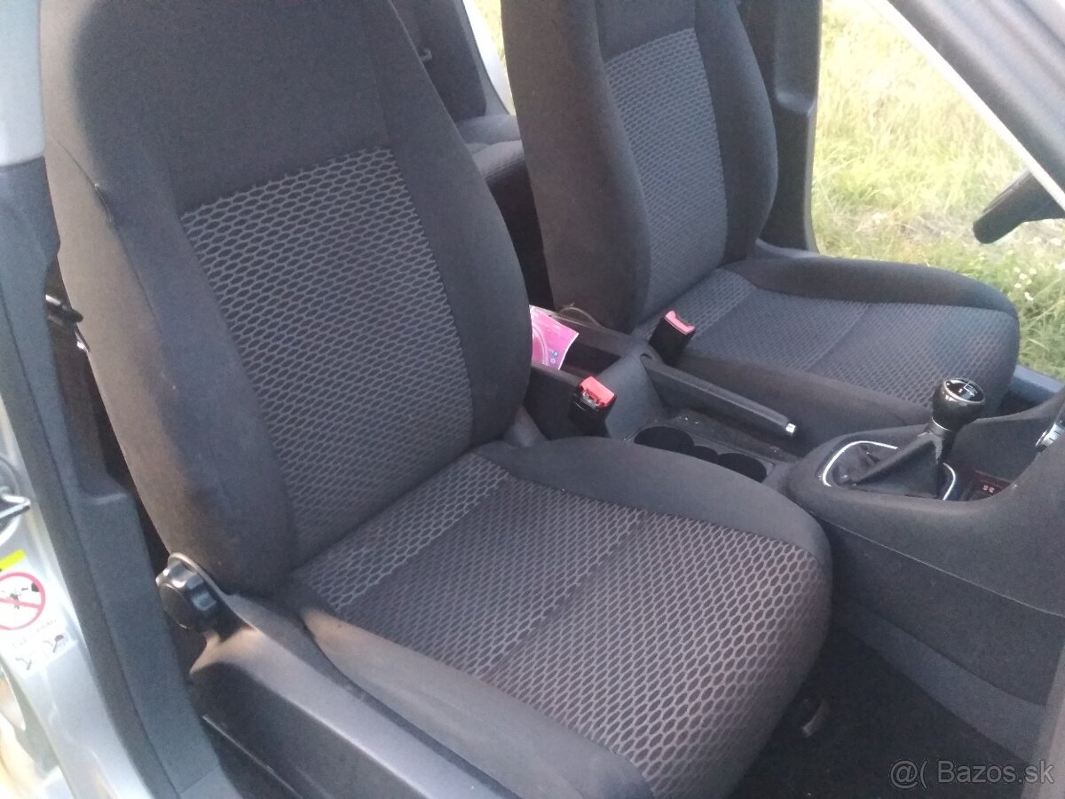 Volkswagen Golf VI Variant 1.6TDi Trendline - 19