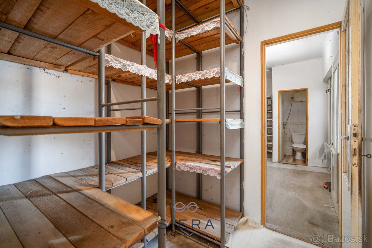 Na predaj, 4 izbový rodinný dom, Vlčany pri Šali, pozemok 34 - 19