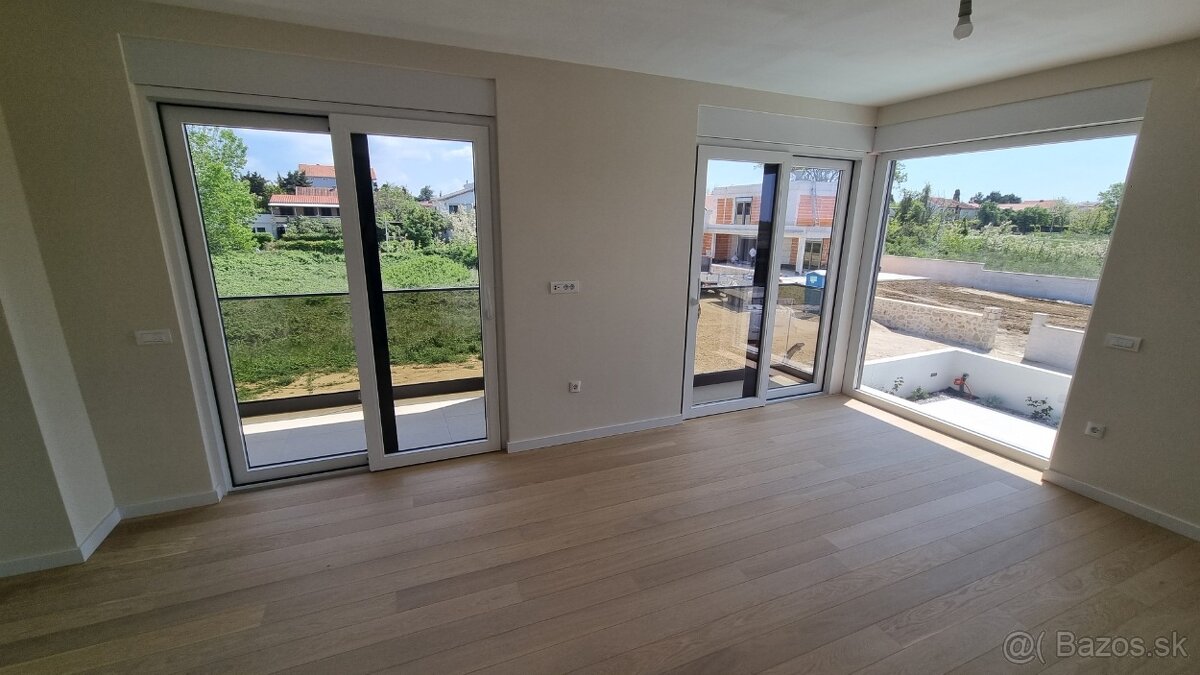 Moderná vila s bazénom a krásnym pozemkom, Zaton /Chorvátsko - 19